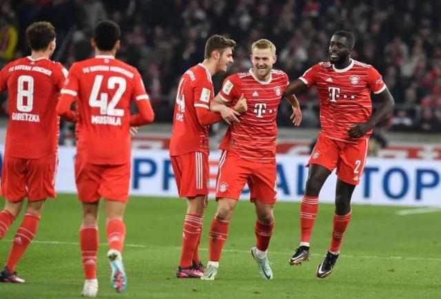 九游体育-【德甲】舒波+德利赫特破门，拜仁2比1坐回榜首